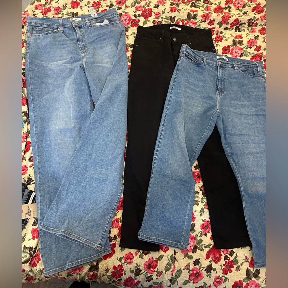 6 Pairs of Name brand jeans!! Democracy, Levi’s, etc. all size 16, some NWT - Picture 5 of 11
